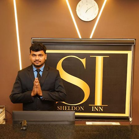 Sheldon Inn Calcutta Buitenkant foto