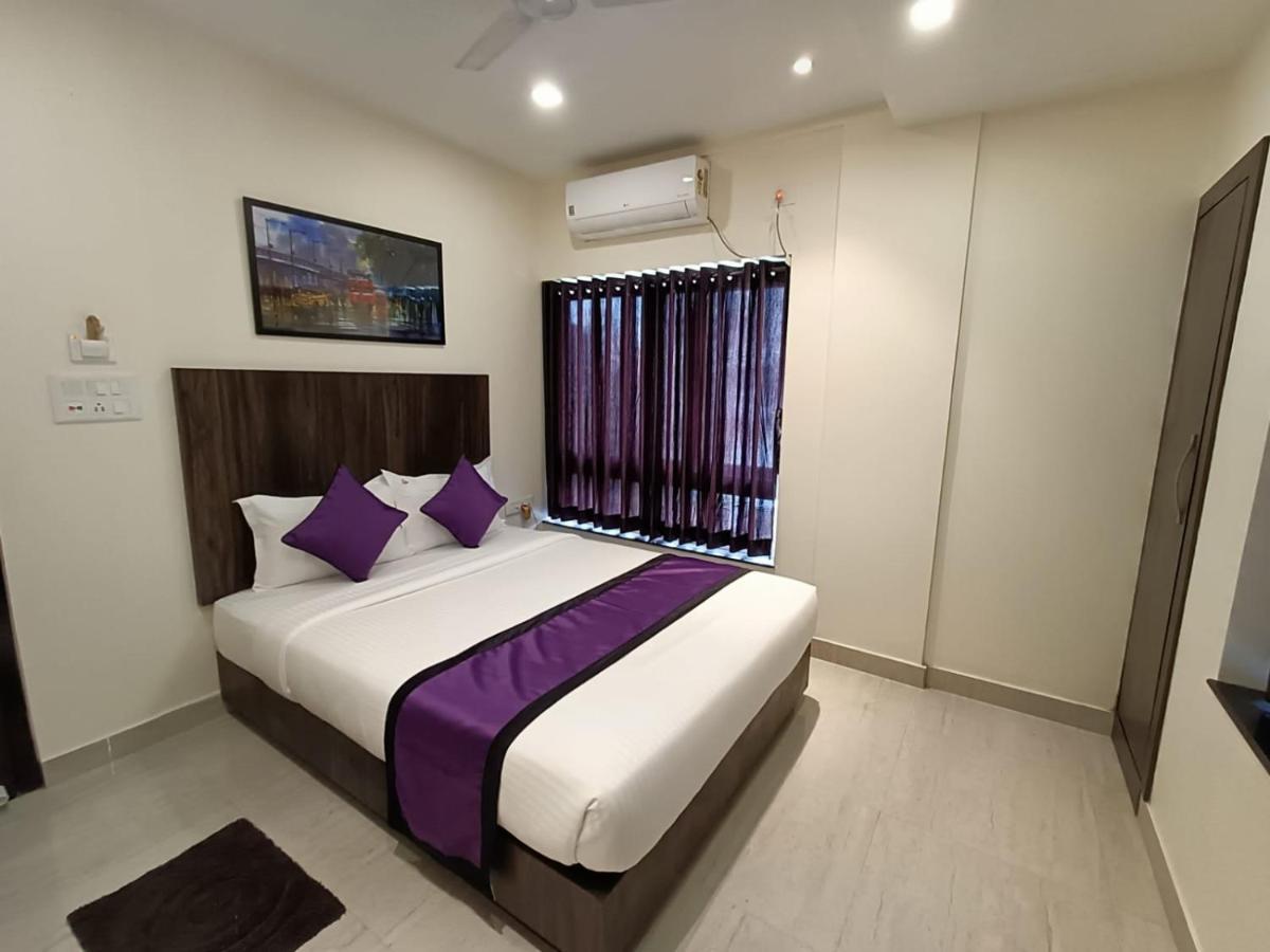 Sheldon Inn Calcutta Buitenkant foto